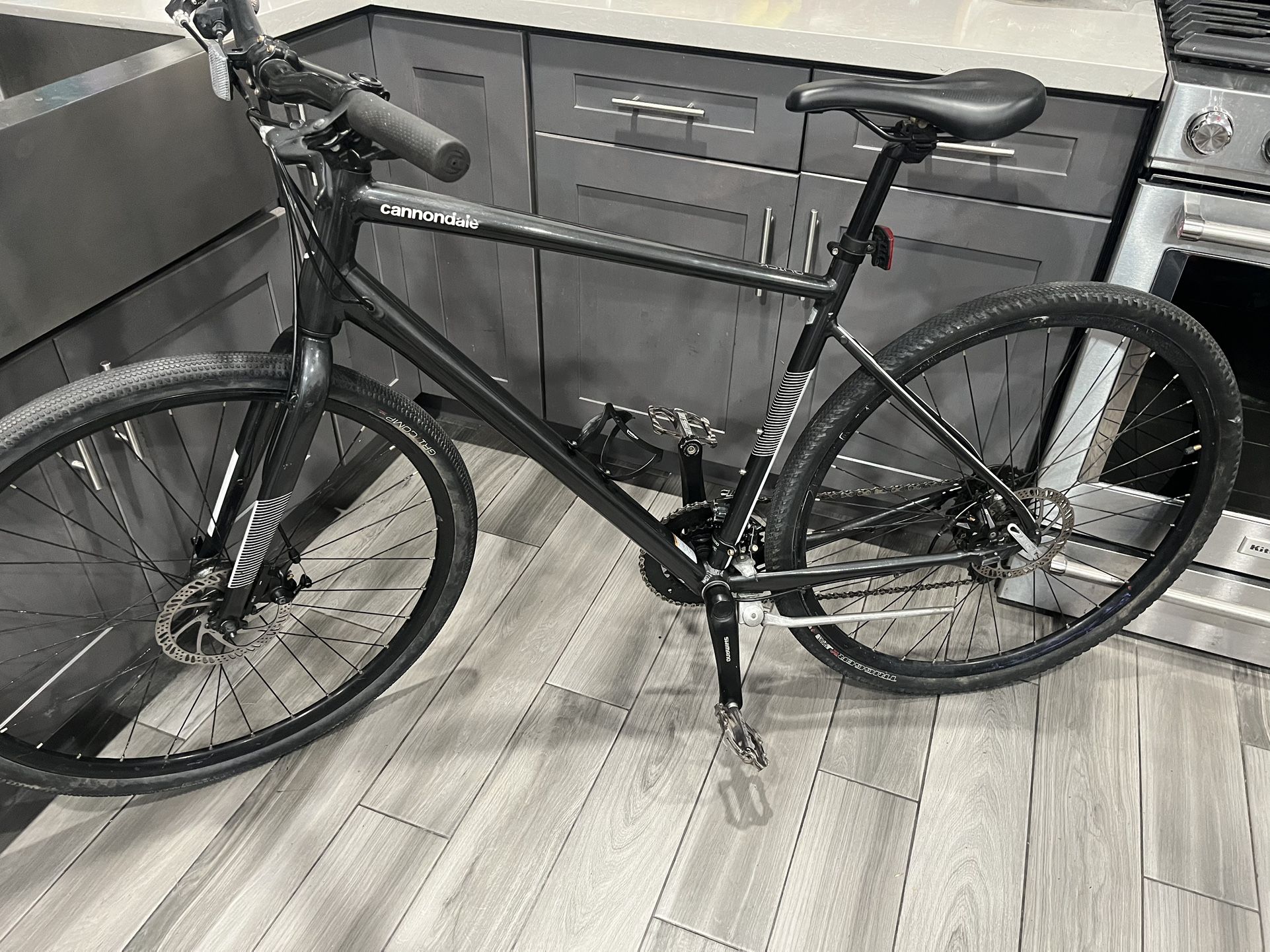 Cannondale Quick 5 Urban Hybrid Commuter Bike Size Large
