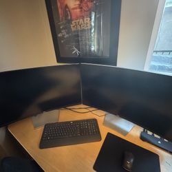 Dual 32” Curved Work From Home Setup