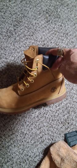 Women's Timberland boots SIZE 8.5