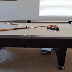 POOL TABLE, 8 Ft OLHAUSEN - EXCELLENT CONDITION  INCLUDES DELIVERY. SEE DETAILS BELOW