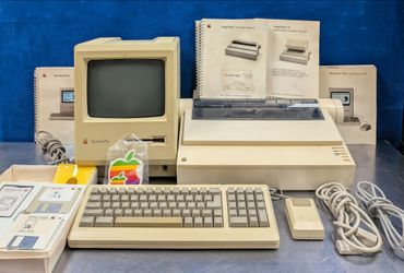 Apple Macintosh Plus with Extas
