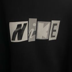 Nike men’s sweatshirt