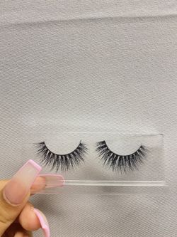 Eyelashes for sale