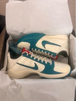 Kobe 6 Caitlin Clark Coconut Milk Size 8M