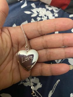 Love heart ❤️ photo frame pendant necklace