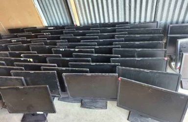 LOT of 50 Planar PLL2410W 24′′ Widescreen Monitor Full HD edge-lit LED