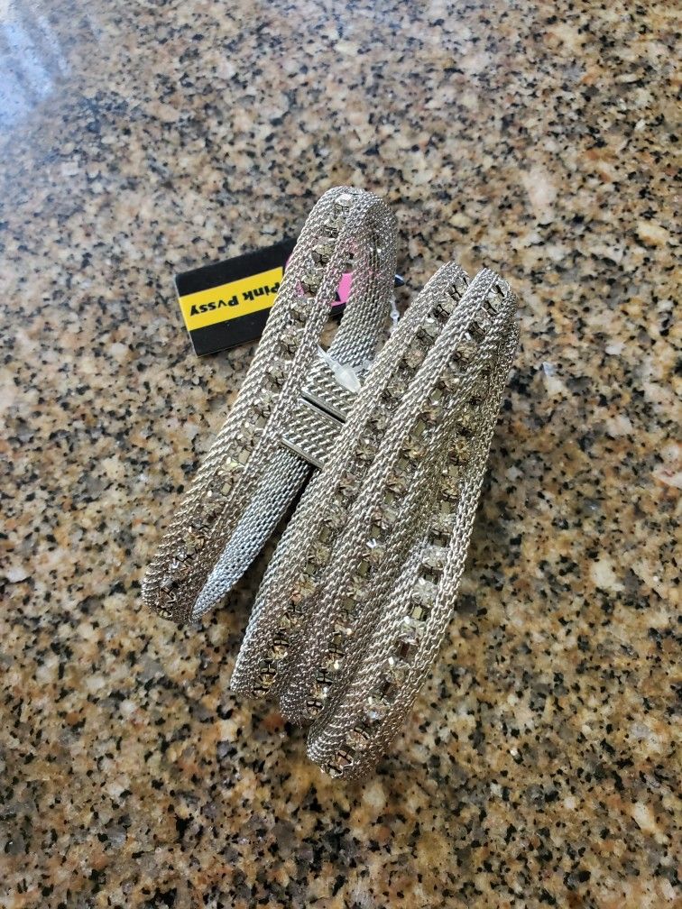 Wristband 