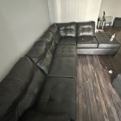 L Shape Couch w/ Ottoman 