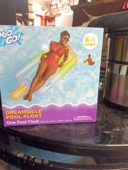 Pool float