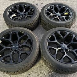 NEW 20” Chevy GMC Rims and Tires 20 Wheels Negros Rines con Llantas Nuevas factory original stock take off oem oe offs takeoffs pull stocks 20s pullof