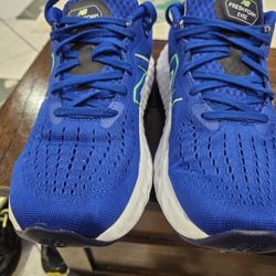 New Balance Men's Fresh Foam Evoz V2 Running Shoe