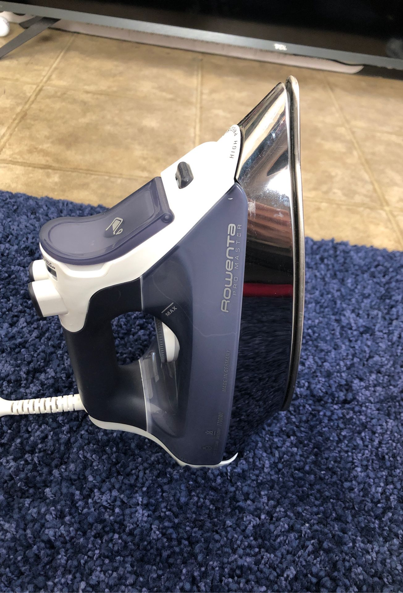 Steam Iron Rowenta pro master
