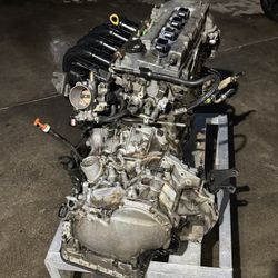 Transmisión Automática Y Motor De Toyota, Corola 2005, 1.8, 130,000 Millas En Buen Estado. El Carro Fue Chocado