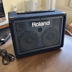 Roland KC-220 Stereo Speaker/Amplifier