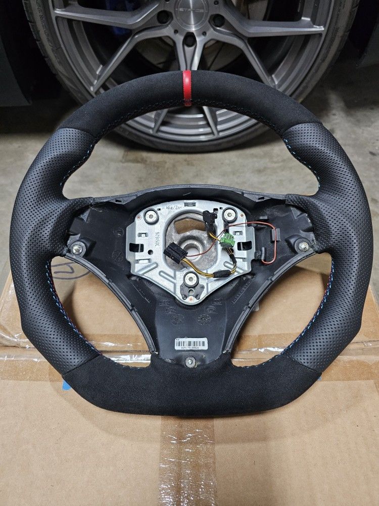 NEW BMW STEERING WHEEL