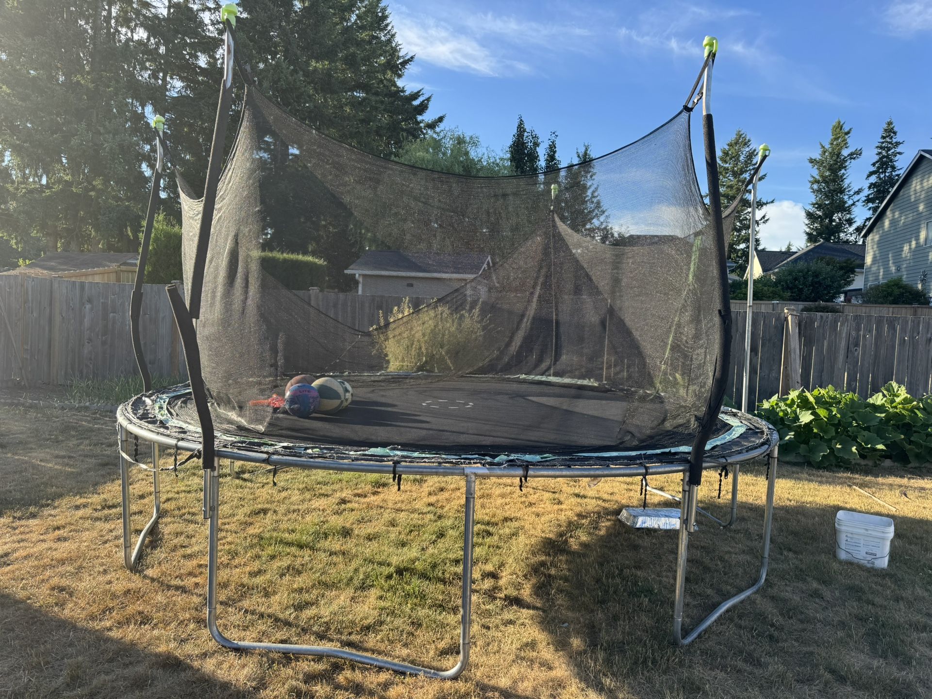 Trampoline