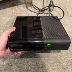 Xbox 360 4gb With remote 