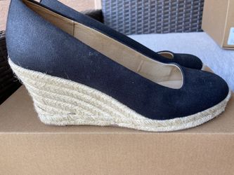 Black Espadrille Pumps, Size 7.5
