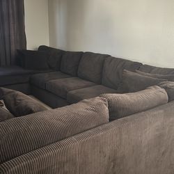 SECTIONAL BROWN CORDUROY EXCELLENT CONDITION