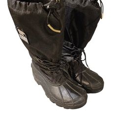 SORELL MEN'S WINTER BOOTS BARLEY USED (WELL INSULATED  AND VERY WARM ) MEN'S SIZE 11