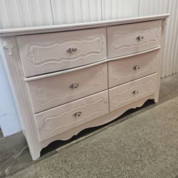 Beautiful Dresser 