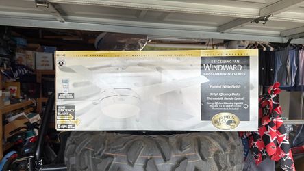 Hampton Bay 54” Ceiling Fan White Windward II