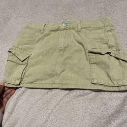 Khaki cargo mini skirt #miniskirt
