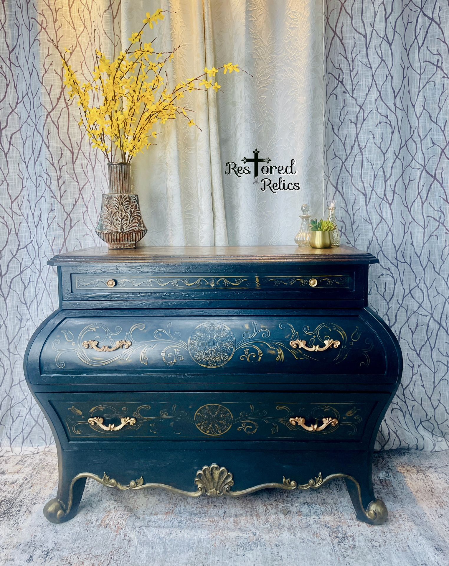Large serpentine, black, and copper Bombay chest