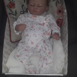 Beautiful "Sophia" (from Ashton-Drake Galleries) for sale 