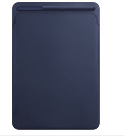iPad Pro 10.5 leather sleeve blue