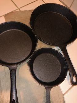 6”,8”, & 10” Pre- Seasoned Cast Iron Set & Kitchen Towel Set
