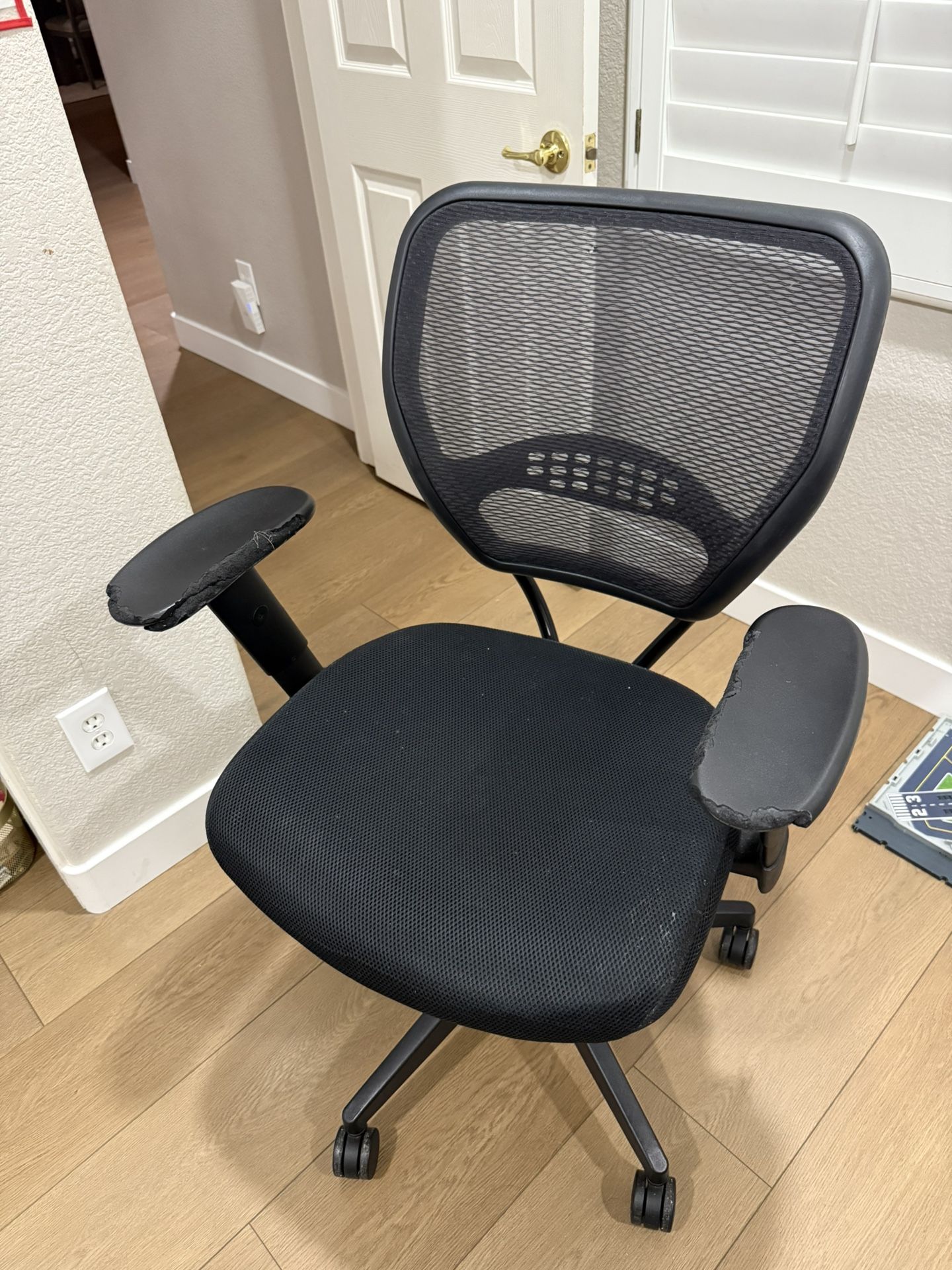 FREE - Office Chair