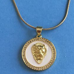Ladies Detailed Lion Head Necklace 3/4” Pendant on Snake Chain - Gold Plate *Pickup Boca Raton