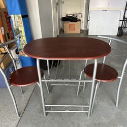  Table and Chairs