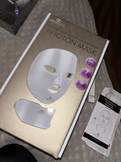 Red Light Therapy Mask