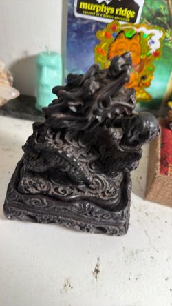Dragon incense holder