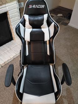 Gaming chair