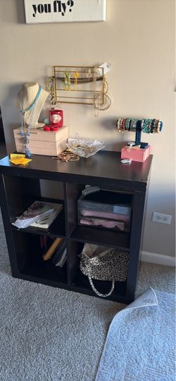 Cubicle desk