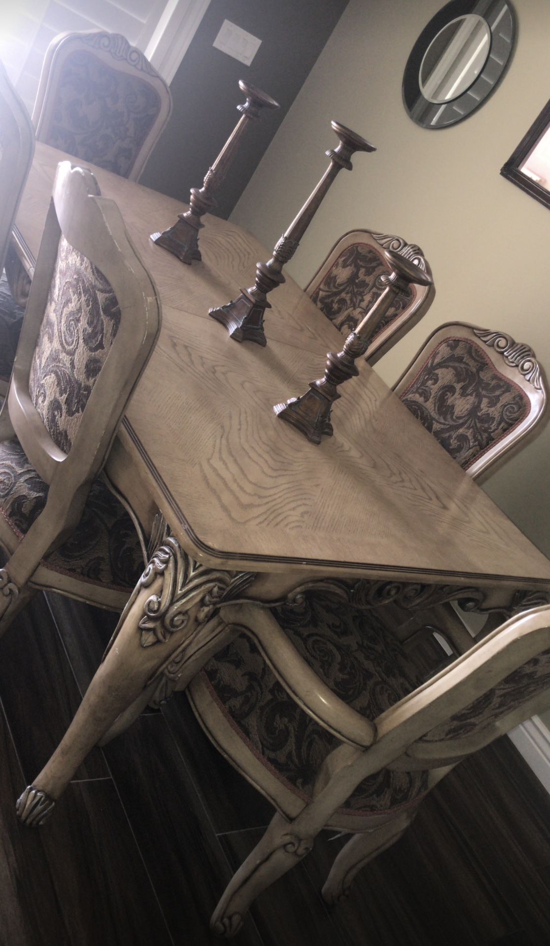 Vintage 6-chair dining table $300