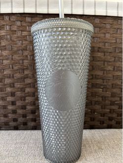 Starbucks overseas studied cup