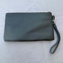 Wristlet 