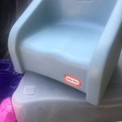 Like New Little Tykes Booster Chair Only $15 Firm