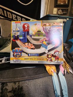 Paw Patrol LIBERTY CITY RESCUE SET.  NEW IN BOX