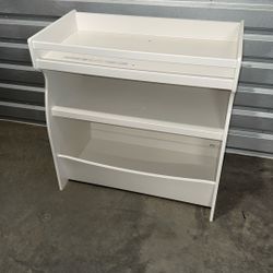 Changing table w/ Mat