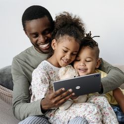 10 Inches Tablet, 8GB RAM 128GB ROM with 256GB Expand, 8 Core Processor Android Tablets, 1920*1200 IPS HD, 6000mAh , 2.4G/5G WiFi Bluetooth 5.0, GPS, 