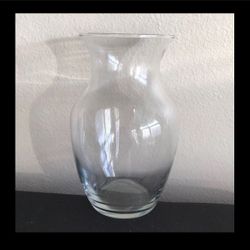 Clear Glass Vase 8” Tall Bouquet Style