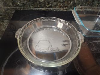 Pyrex Pie Dish And Baking Dish