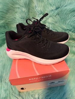 NIB Easy Spirit Sharlene2 BlCk Athletic Sneakers With Pink Accents Women’s 6.