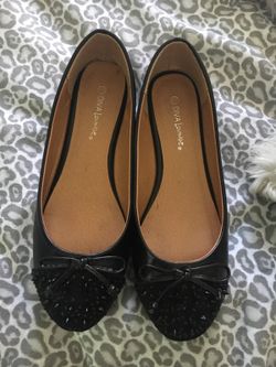 Black size 7 1/2 flats
