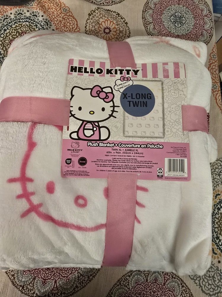 Brand New Hello Kitty X-Long Twin Plush Blanket